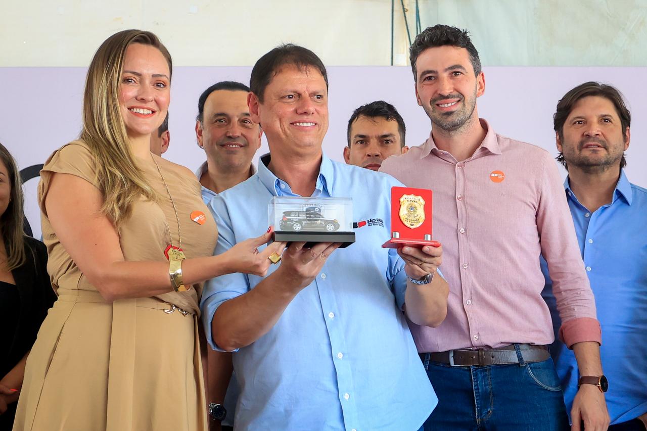 PRESIDENTE DO SINDPESP E GOVERNADOR TARCÍSIO de FREITAS: GRANDE PROMOÇÃO NO MEIO DO ANO PARA A POLÍCIA CIVIL!